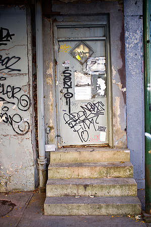 "Color, Doors, Objects, Scenery, Windows, Architecture, Automobiles, Artifacts"