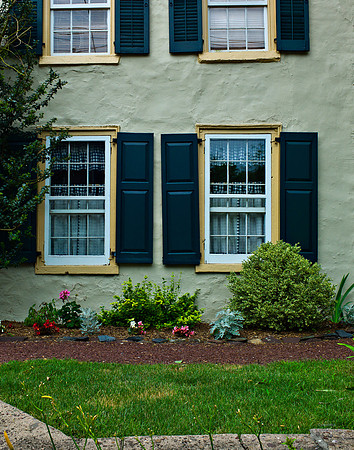 "Color, Doors, Objects, Scenery, Windows, Architecture, Automobiles, Artifacts"