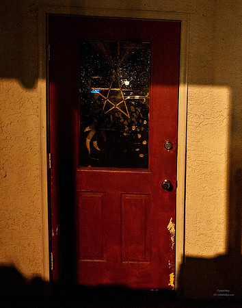 "Color, Doors, Objects, Scenery, Windows, Architecture, Automobiles, Artifacts"