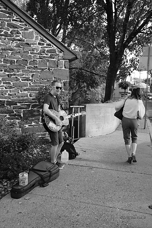 street photography, people, B&W, street scenes