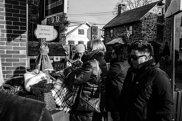 street photography, people, B&W, street scenes