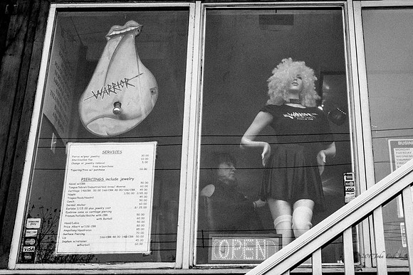 street photography, people, B&W, street scenes