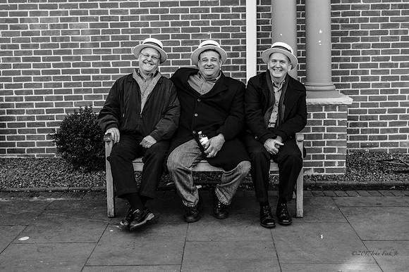 street photography, people, B&W, street scenes