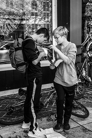 street photography, people, B&W, street scenes