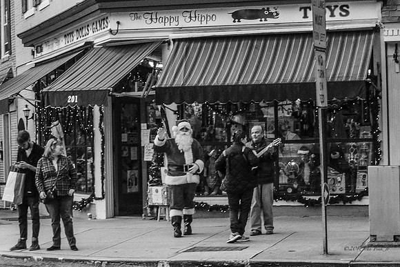 street photography, people, B&W, street scenes