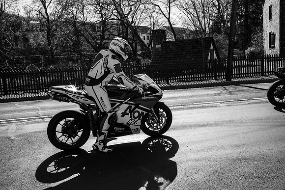 street photography, people, B&W, street scenes