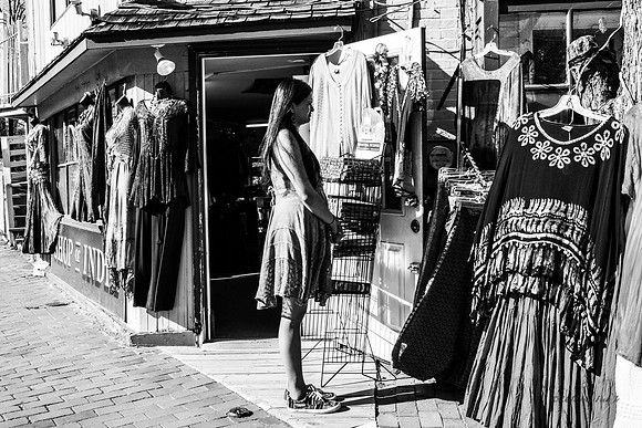 street photography, people, B&W, street scenes