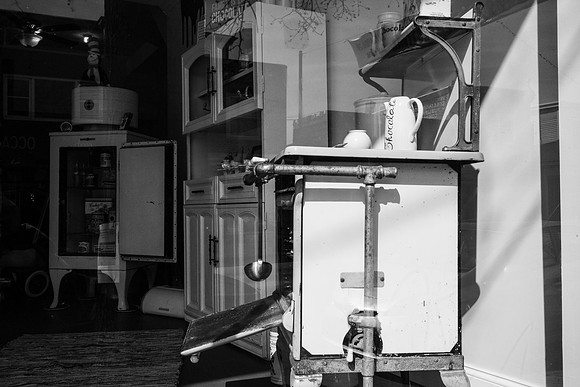 street photography, people, B&W, street scenes