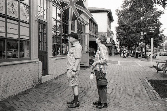 street photography, people, B&W, street scenes