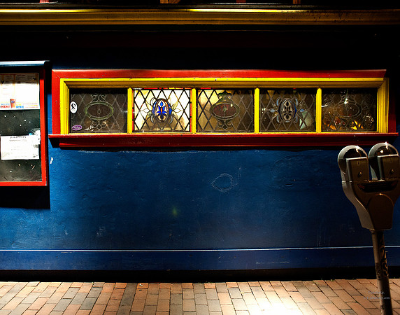 "Color, Doors, Objects, Scenery, Windows, Architecture, Automobiles, Artifacts"