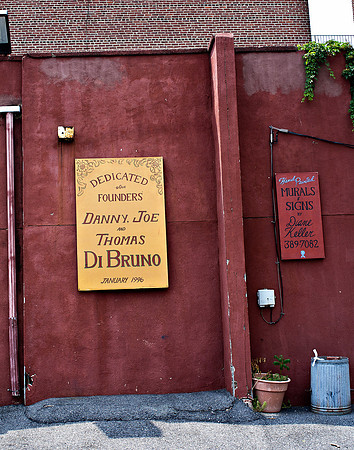 "Color, Doors, Objects, Scenery, Windows, Architecture, Automobiles, Artifacts"