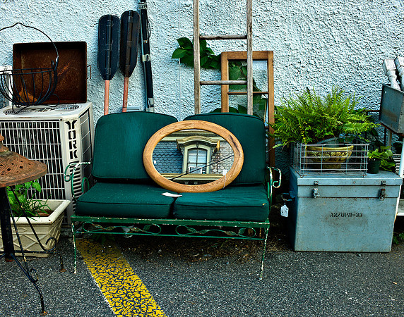 "Color, Doors, Objects, Scenery, Windows, Architecture, Automobiles, Artifacts"