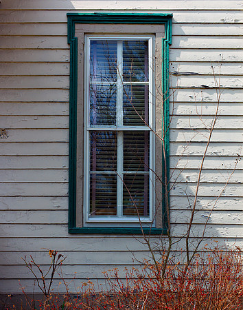 "Color, Doors, Objects, Scenery, Windows, Architecture, Automobiles, Artifacts"