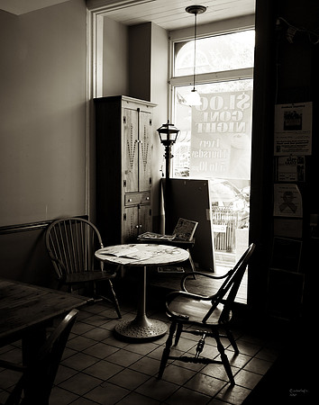 Coffee House Table & Chairs