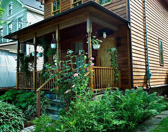 Porch & Garden