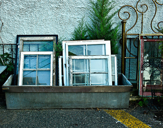 "Color, Doors, Objects, Scenery, Windows, Architecture, Automobiles, Artifacts"