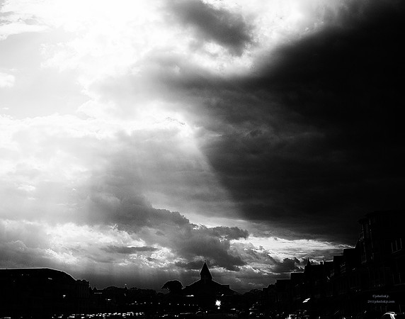 Light Pushes the Darkness