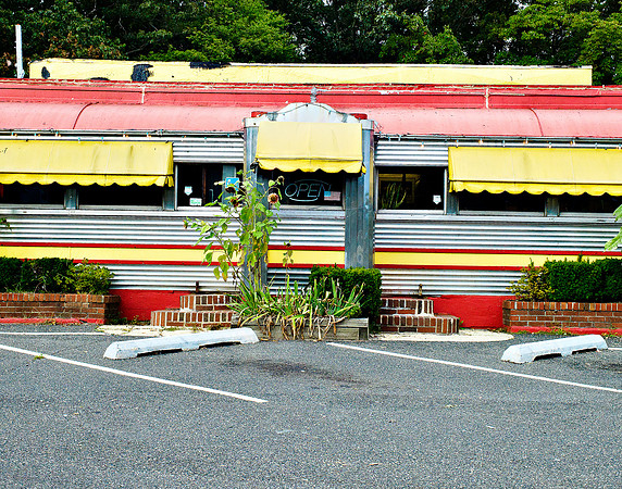 The Roadside Diner, Wall, NJ