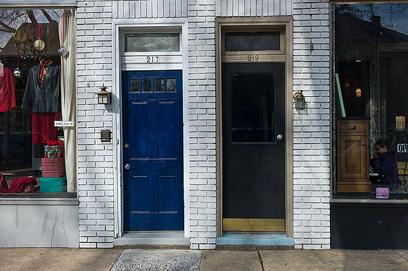 "Color, Doors, Objects, Scenery, Windows, Architecture, Automobiles, Artifacts"
