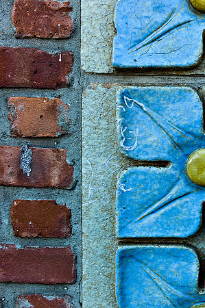 "Color, Doors, Objects, Scenery, Windows, Architecture, Automobiles, Artifacts"