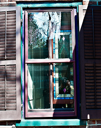 "Color, Doors, Objects, Scenery, Windows, Architecture, Automobiles, Artifacts"